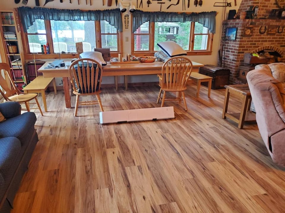 125 feet of Water frontage on Pine River Pond in Wakefield NH House in Wakefield