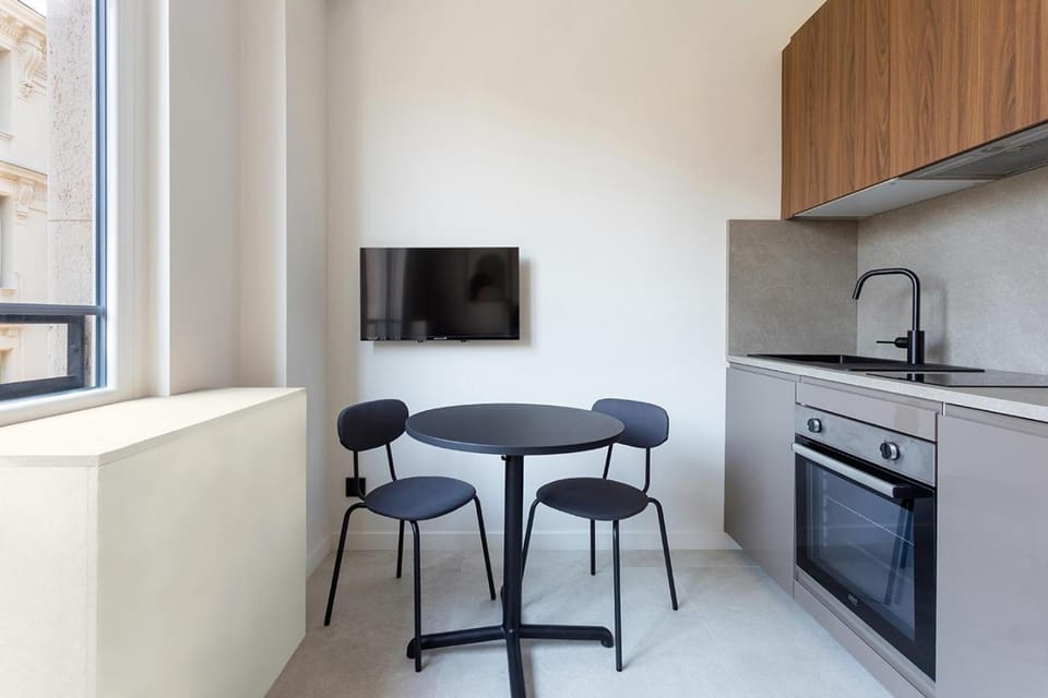Palais Escurial - Suites Apartment in Nice