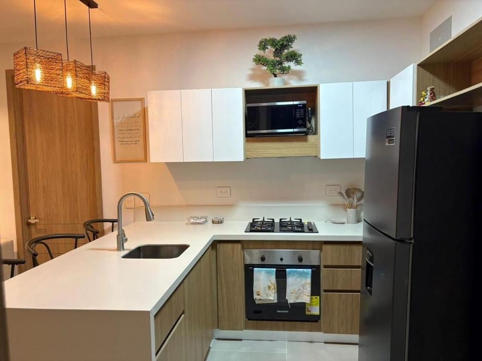 Amplio apartamento para 6 con piscina y playa en Baía Kristal Apartment in Bolivar