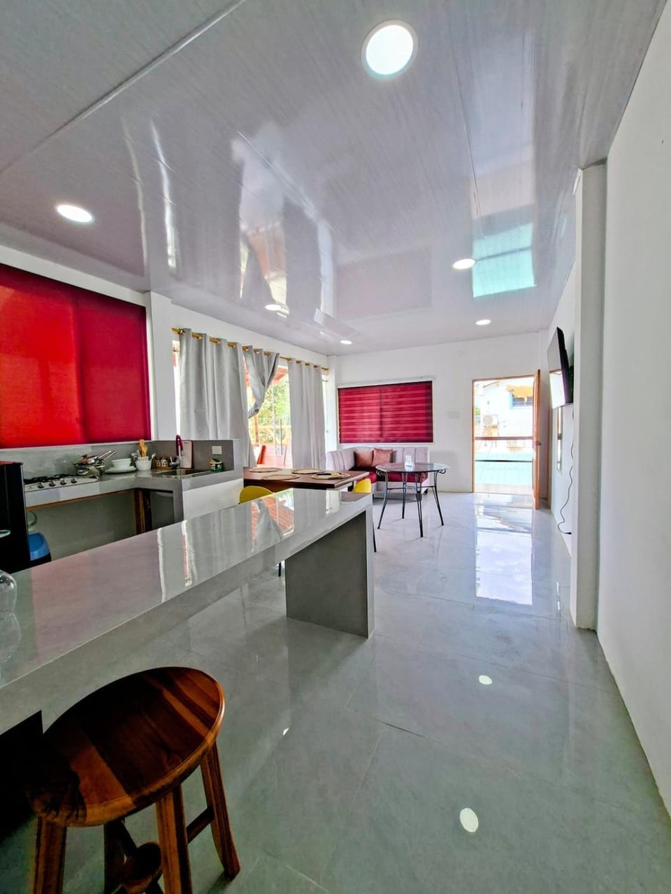 TV and multimedia, Kitchen or kitchenette