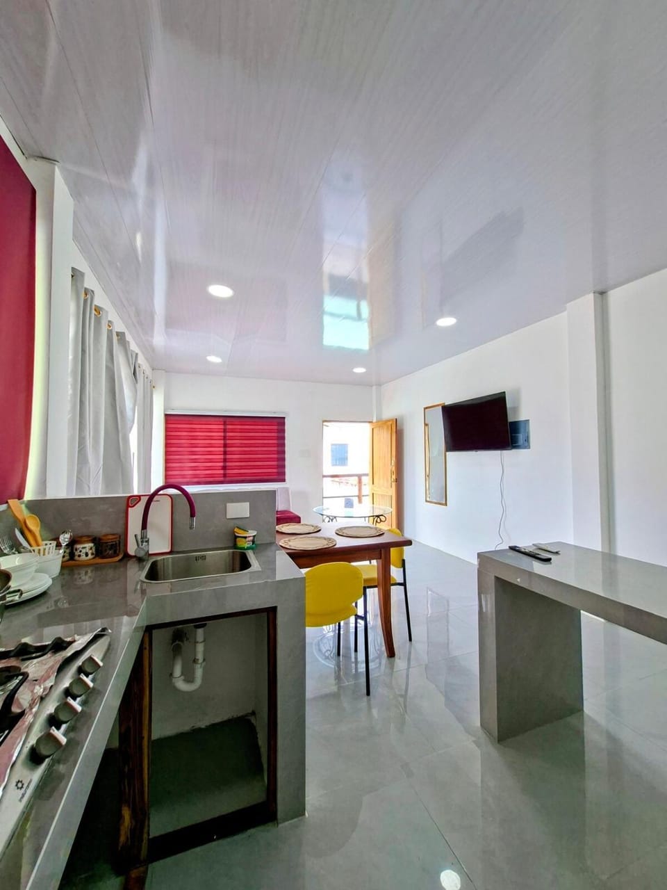 TV and multimedia, Kitchen or kitchenette, Dining area