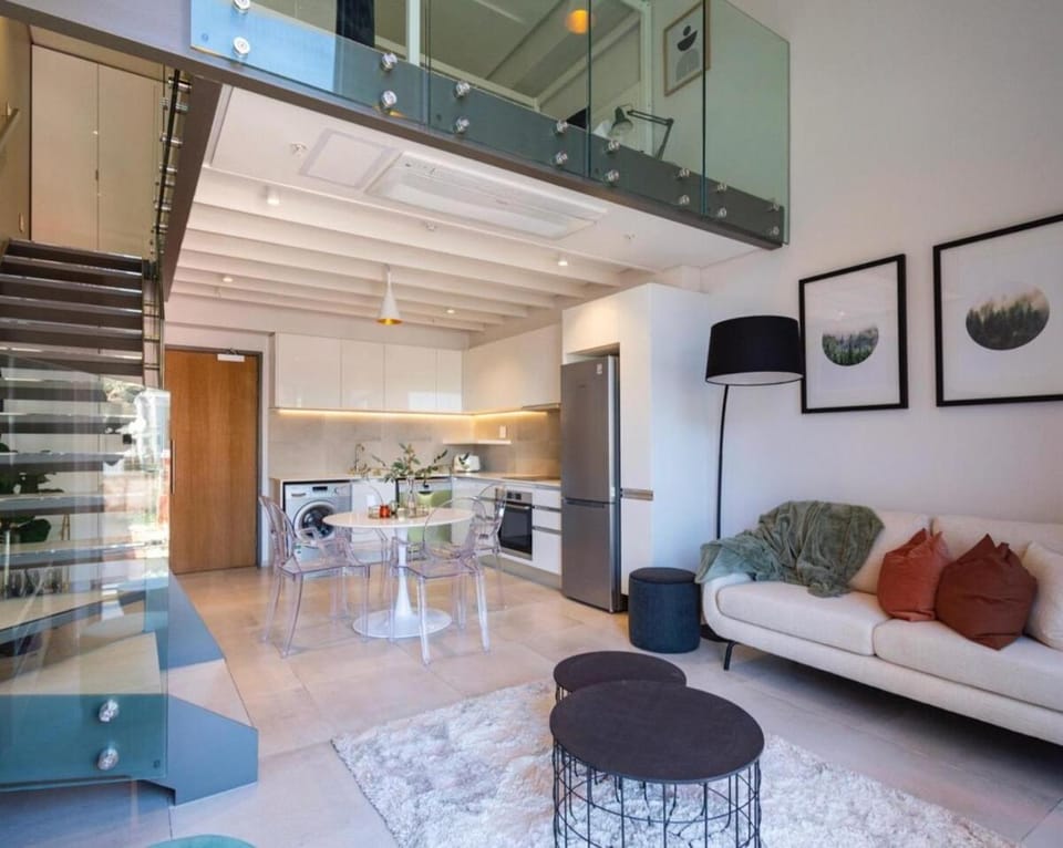 Beautiful Upmarket CentralSecure Loft in Cape Town Apartment in Cape Town