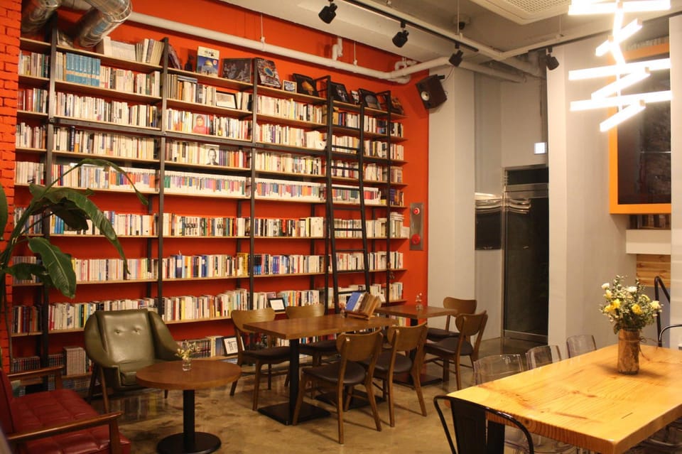 Library, On-site shops, Lobby or reception, Lounge or bar, Other, Banquet/Function facilities, Decorative detail, Certificate/Award