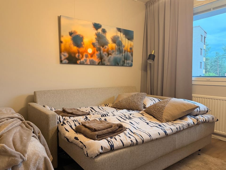 Bed, Photo of the whole room, Seating area