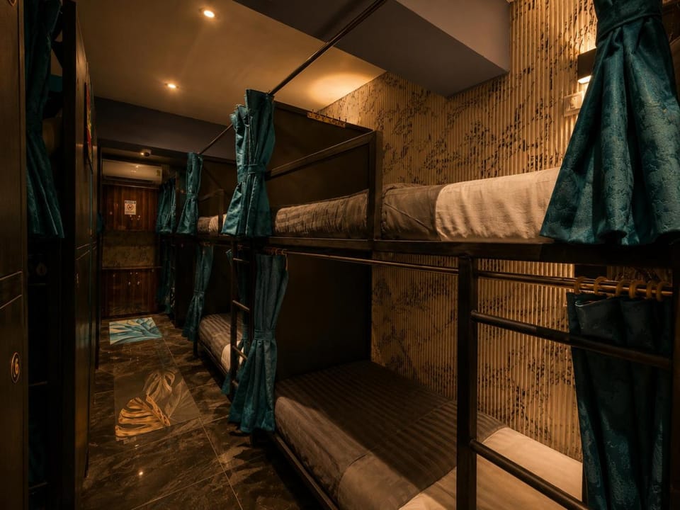 bunk bed