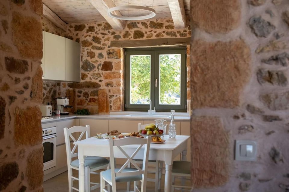 Thimisi 1800 stone residence House in Crete Region