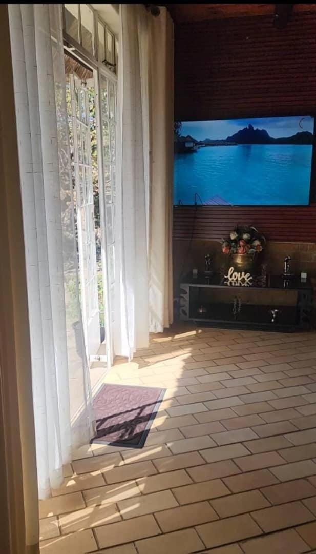 Ukuthula Guest house House in Zimbabwe