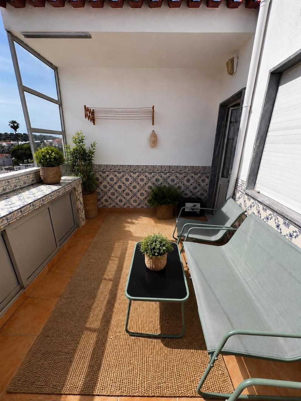Quarto privado com cama de casal em Penthouse com BBQ Vacation rental in Portimao