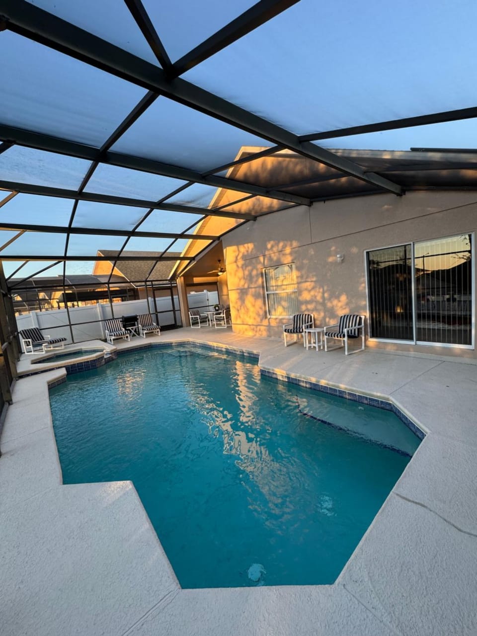 Hot Tub, Balcony/Terrace, Swimming pool, Swimming pool