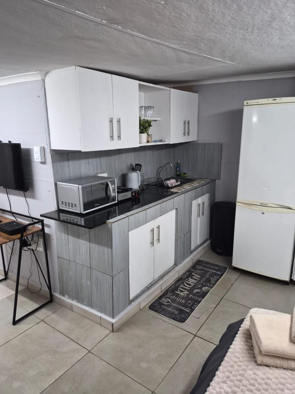 Coffee/tea facilities, Kitchen or kitchenette