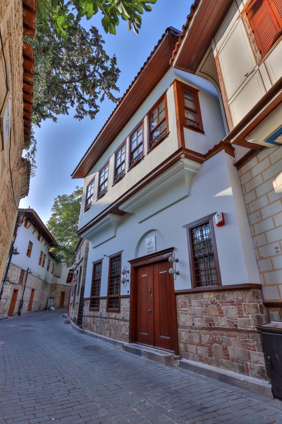 Property building, Street view