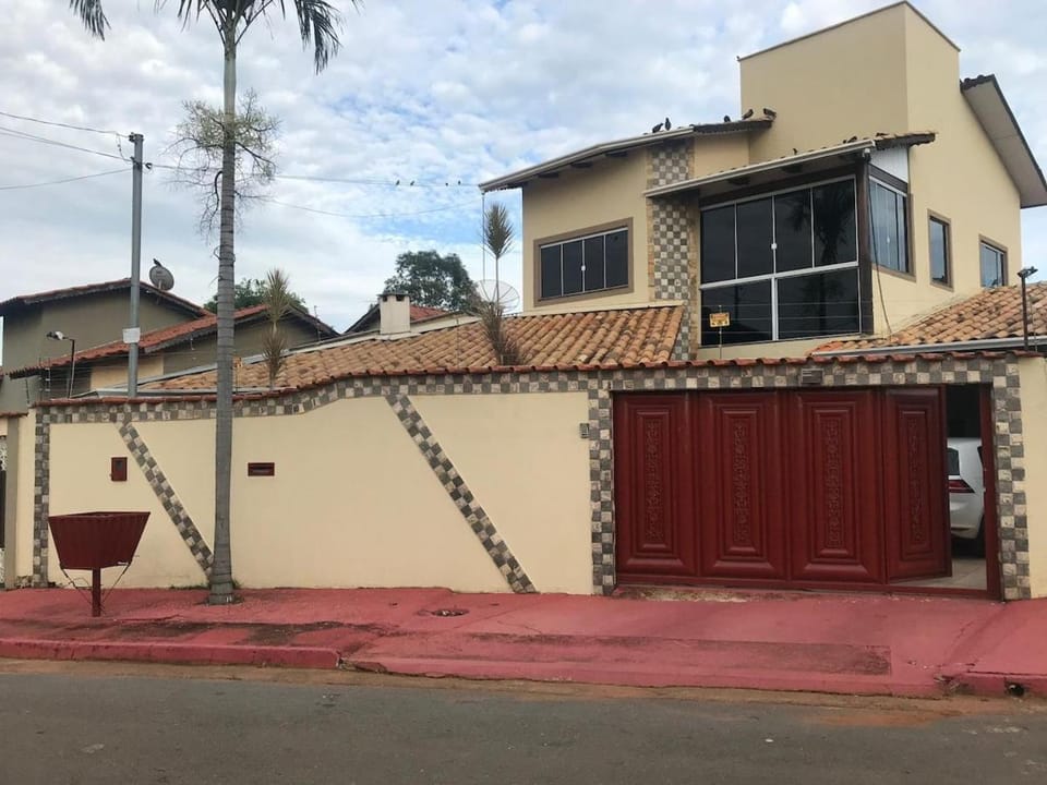 Casa Sobrado Master 3 Quartos com Suíte Apartment in Goiania