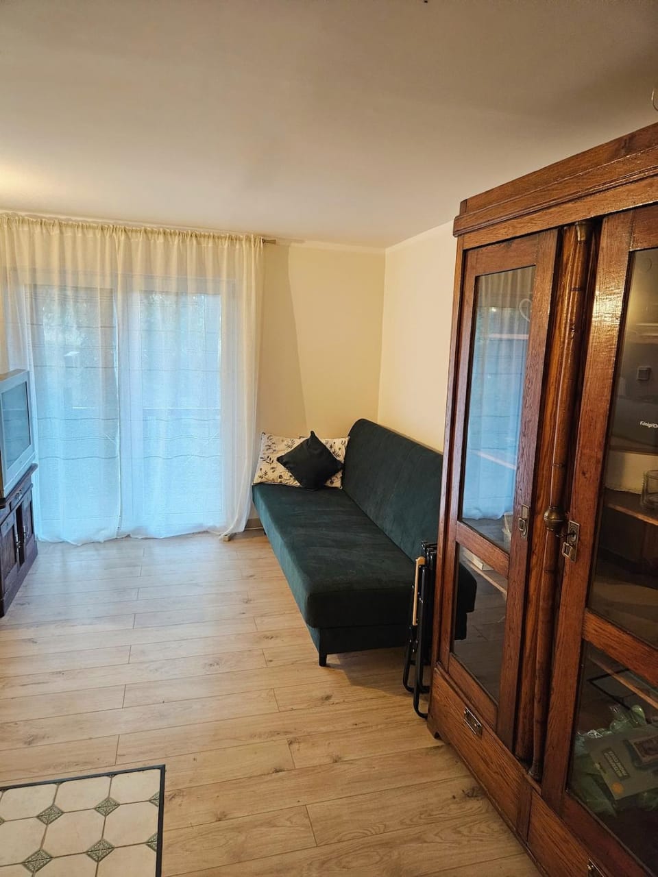 Bed, Living room, Seating area