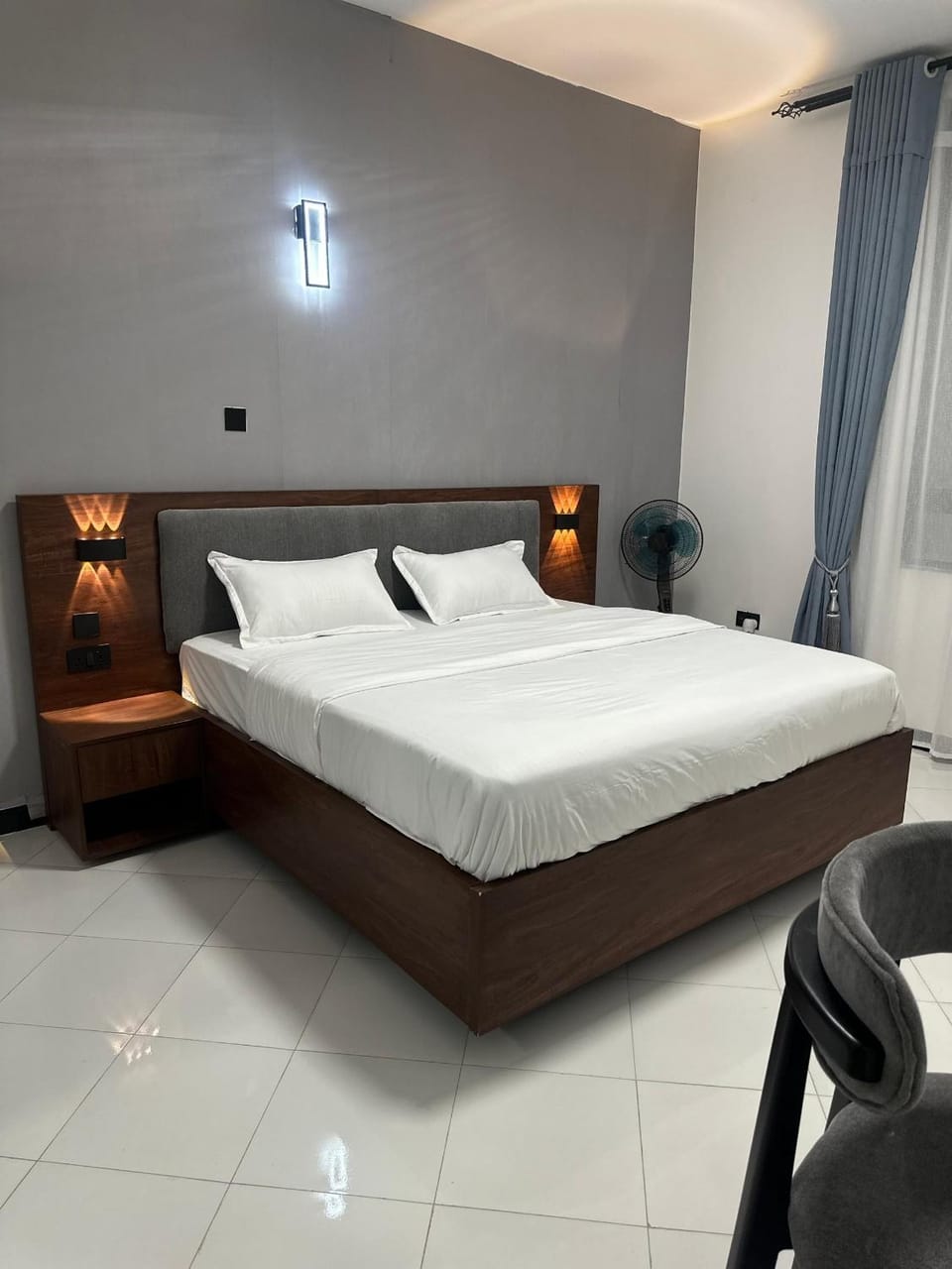 Luxurious 1BHK with AC & good views in Bukoto Apartment in Kampala