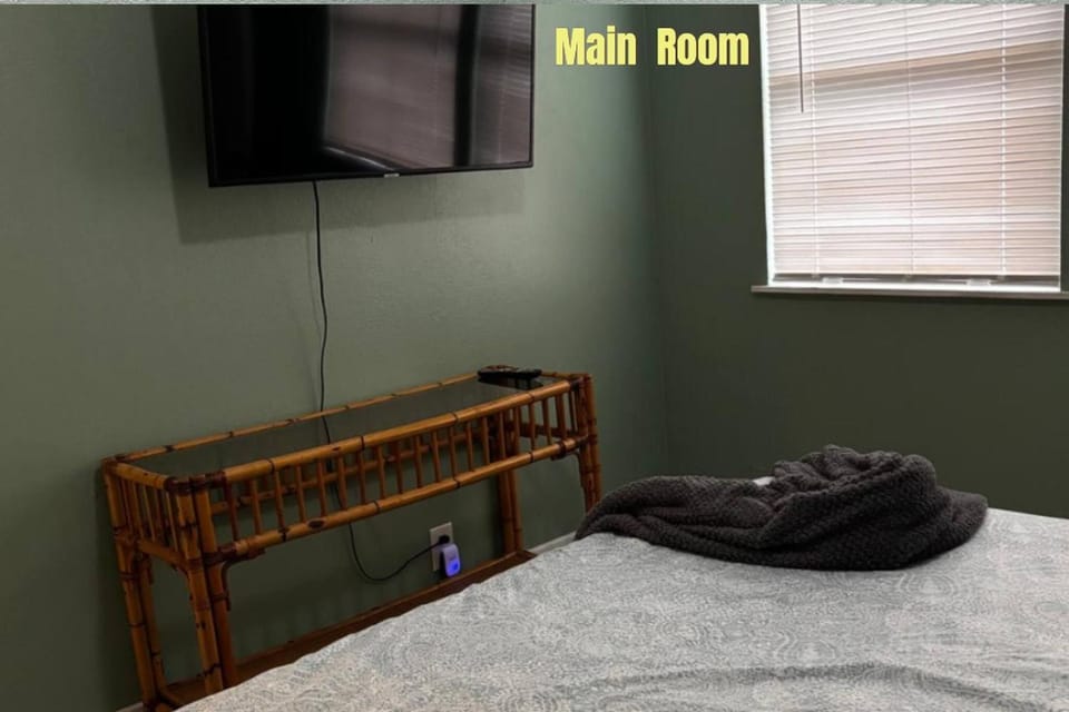 Downtown SRQ 3BR 2BA, Playground, Unit 1, Sleeps 6 House in Sarasota