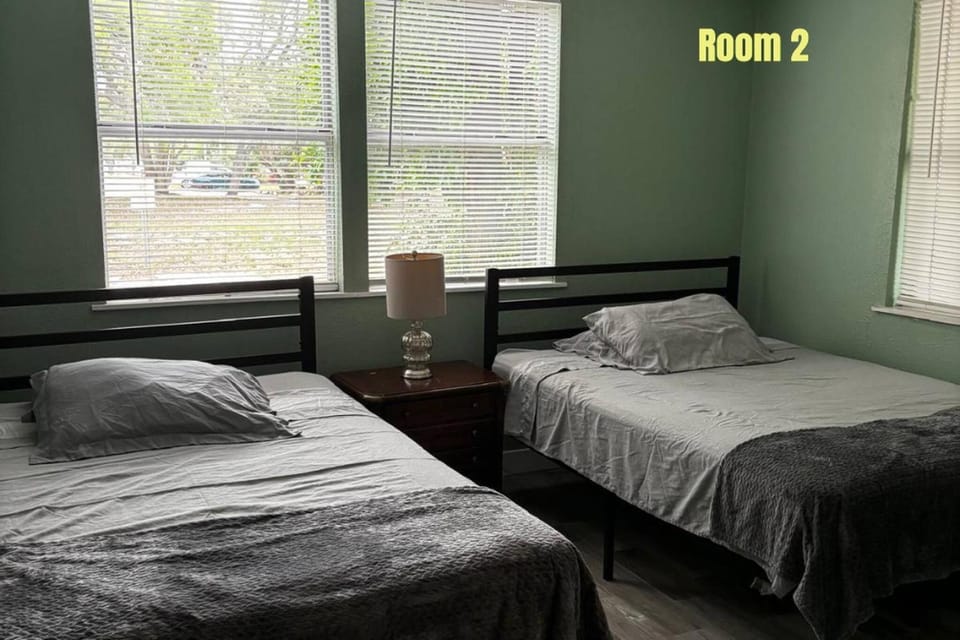 Downtown SRQ 3BR 2BA, Playground, Unit 1, Sleeps 6 House in Sarasota