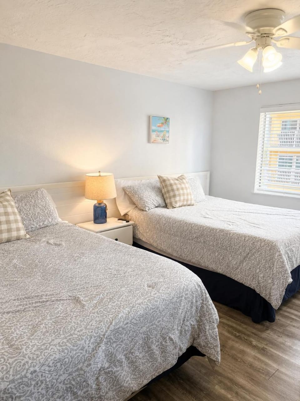 Ocean View Condo-Steps to the Beach - Sunrise Balcony-Sleeps 4 - New Smyrna Apartment hotel in New Smyrna Beach
