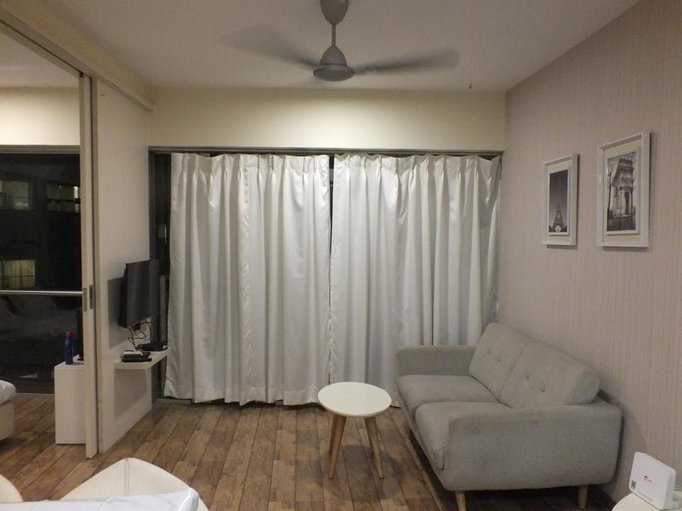 TV and multimedia, Seating area