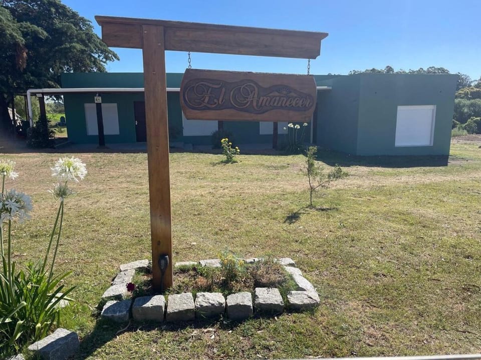 Casa de vacaciones El Amanecer House in Canelones Department, Uruguay
