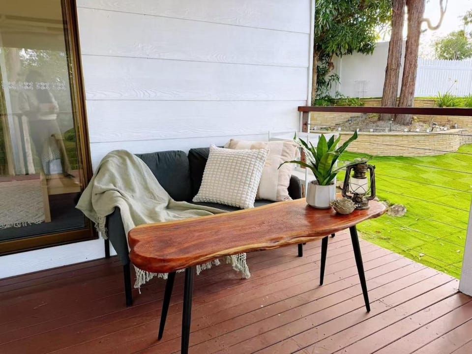 Hidden 2BR Retreat - Relax & Recharge House in Mudgeeraba