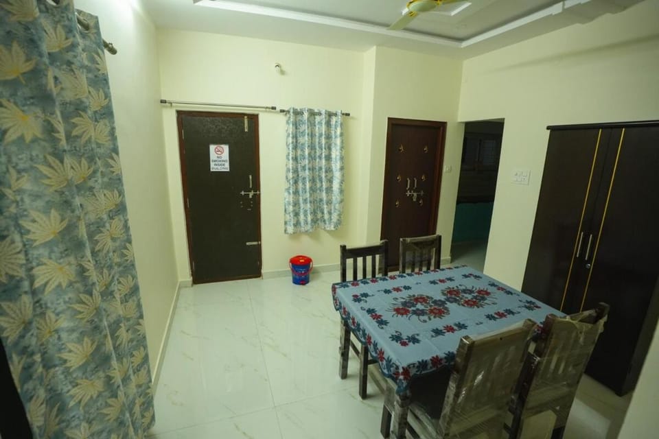 2BR Home 2 Baths Dammiaguda Chalet in Secunderabad