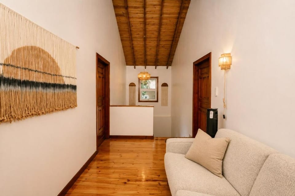 Bed, Living room, Seating area