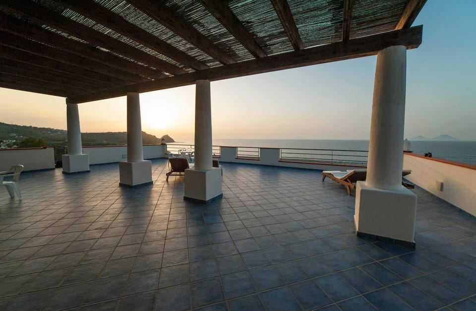 Balcony/Terrace, Landmark view, Sea view, Sea view