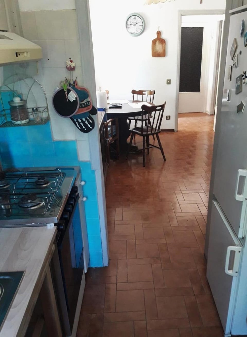 Kitchen or kitchenette