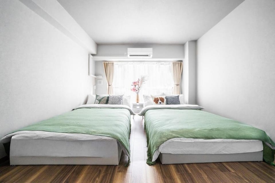 10minutes walk to Shinjuku 4beds Hotel in Shinjuku