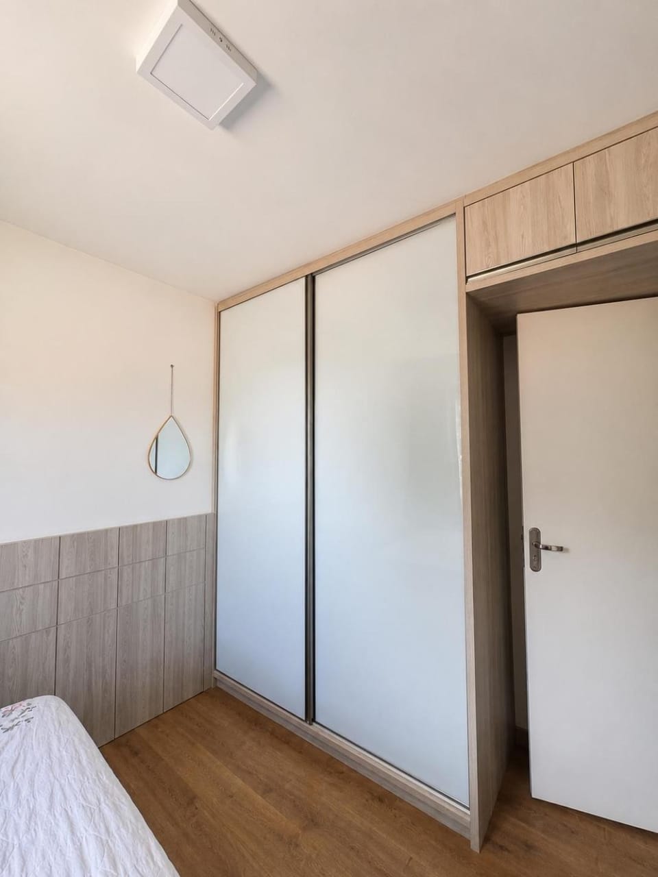 Apartamento em condomínio e estacionamento coberto Apartment in State of Mato Grosso do Sul, Brazil