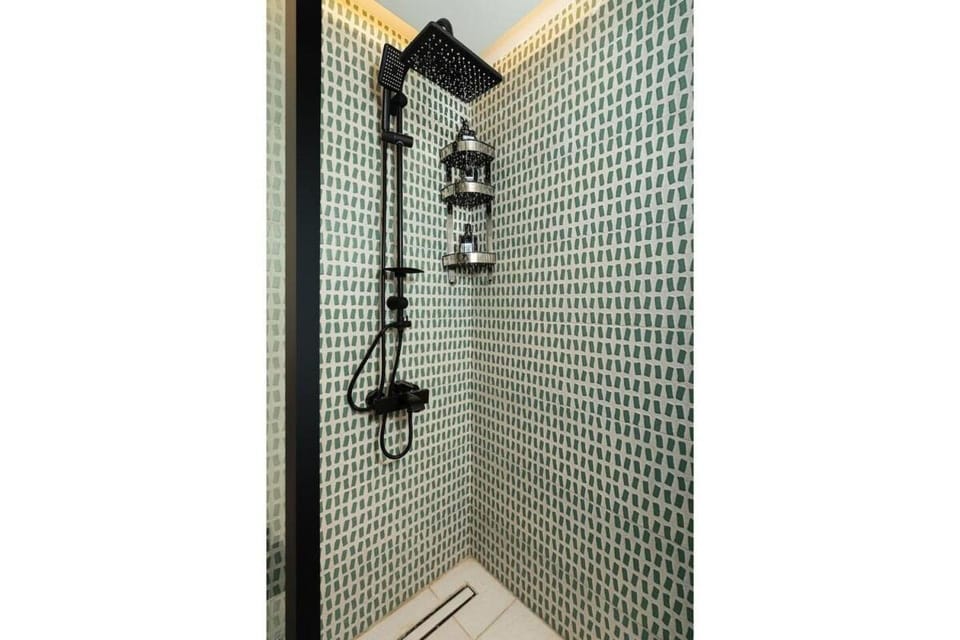 Shower, Bathroom, heating