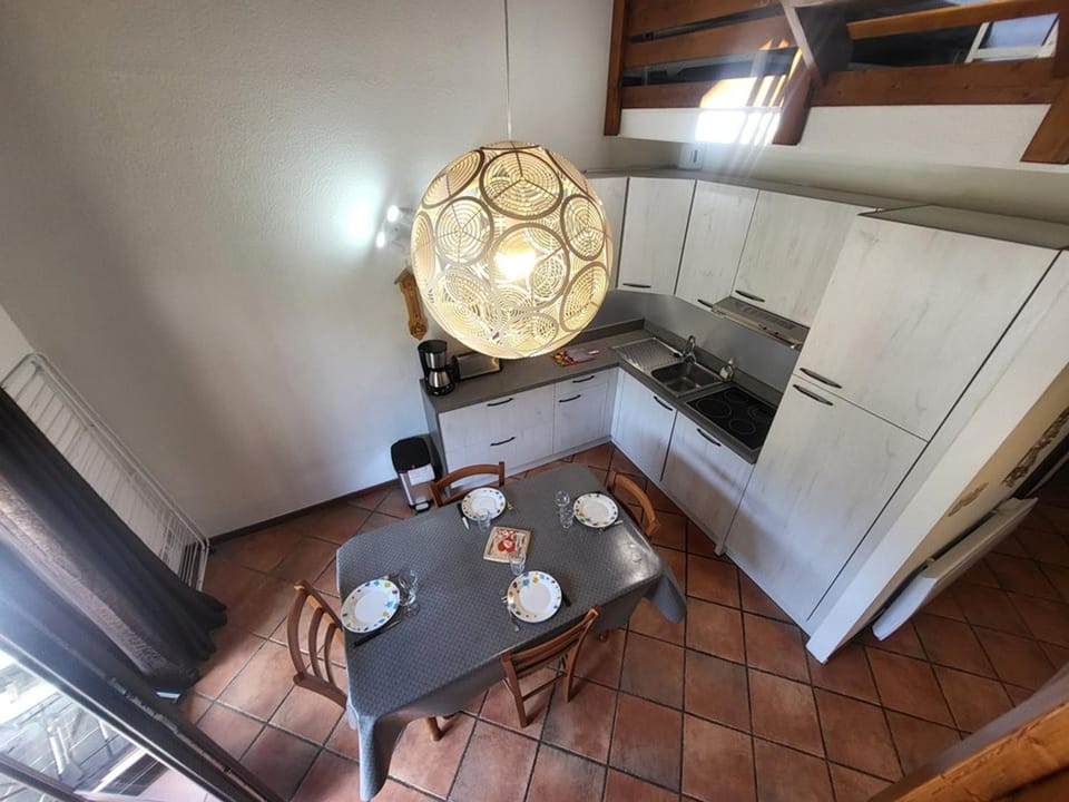 Appartement en duplex au centre de Montgenèvre - FR-1-266-330 Apartment in Montgenèvre