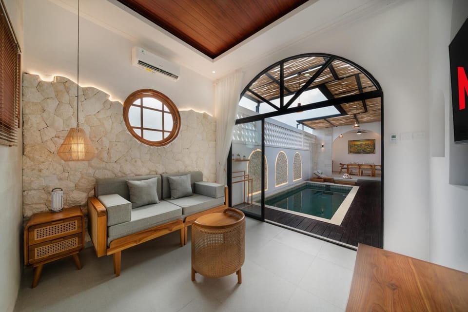 Living room, Pool view