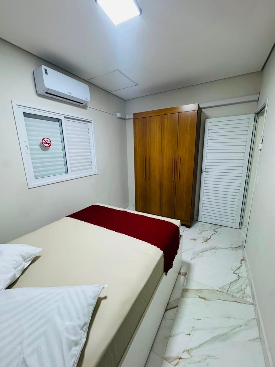 Casa em Guarujá enseada comporta até 8 pessoas House in State of São Paulo