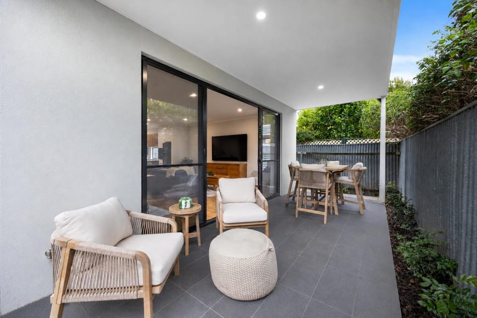 Patio, Seating area
