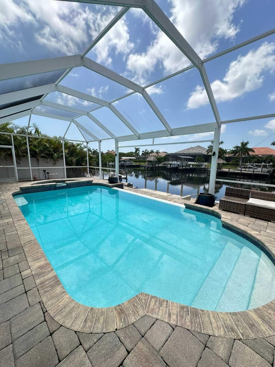 Villa Dolphin - Cape Coral Villa in Cape Coral
