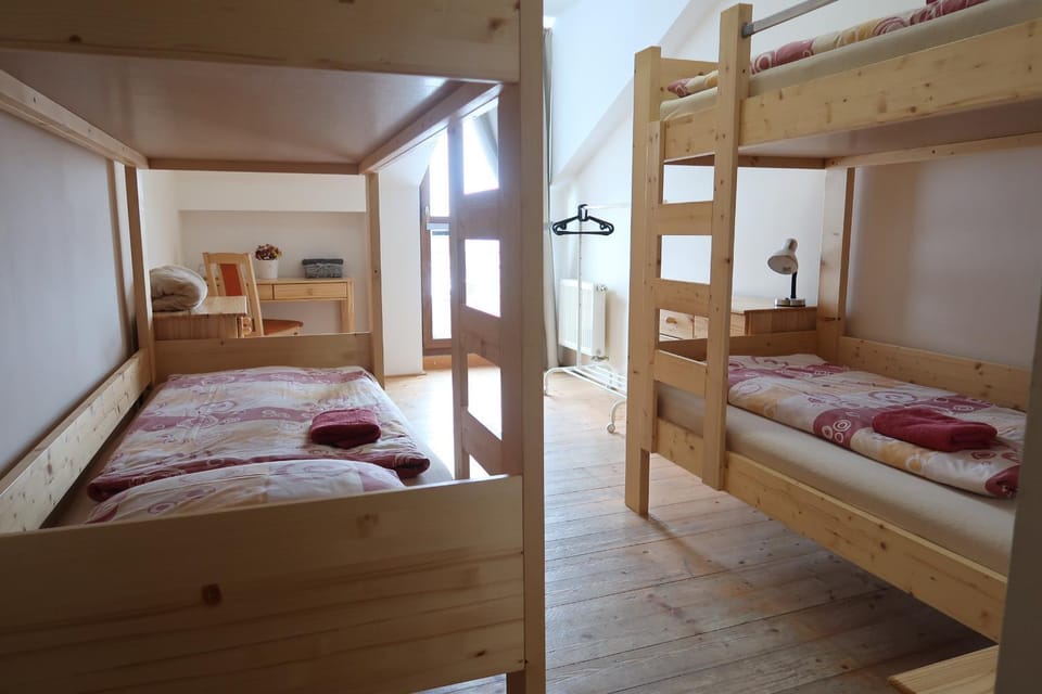 bunk bed