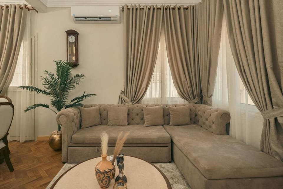 Living room, Seating area, air conditioner