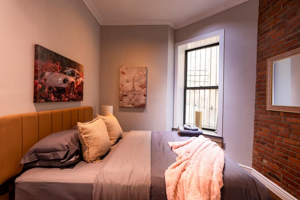 Central Park Suite - 4 Bedroom with Self Check-in Apartment in Upper West Side