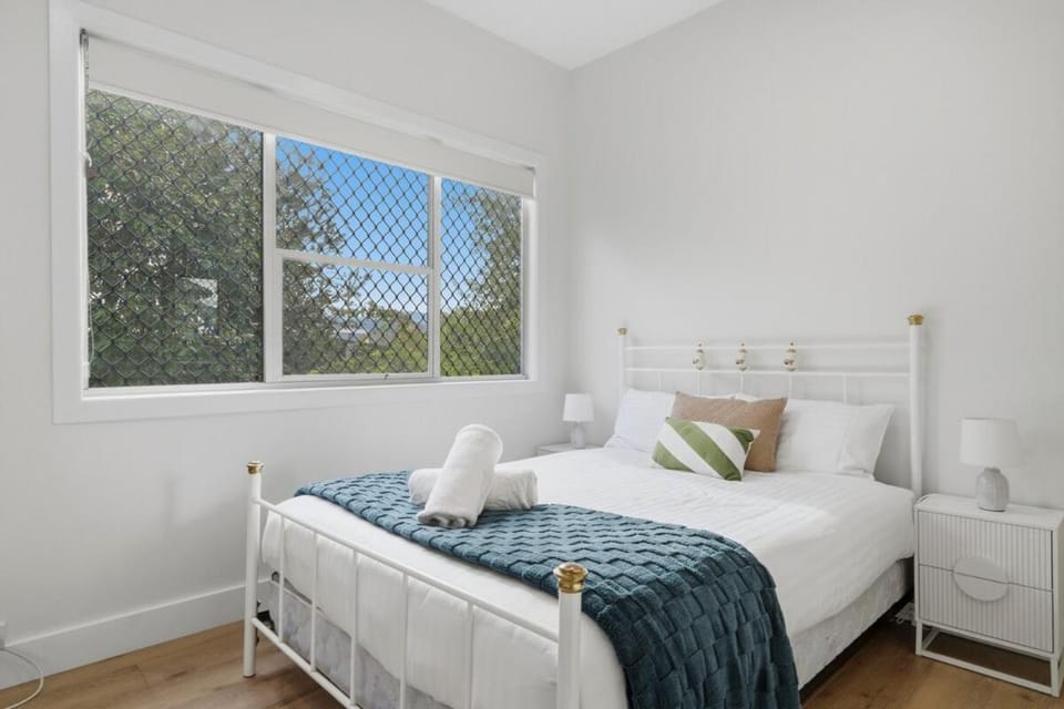 Apple Court Retreat - 3 Bedroom - Access to River House in Huonville