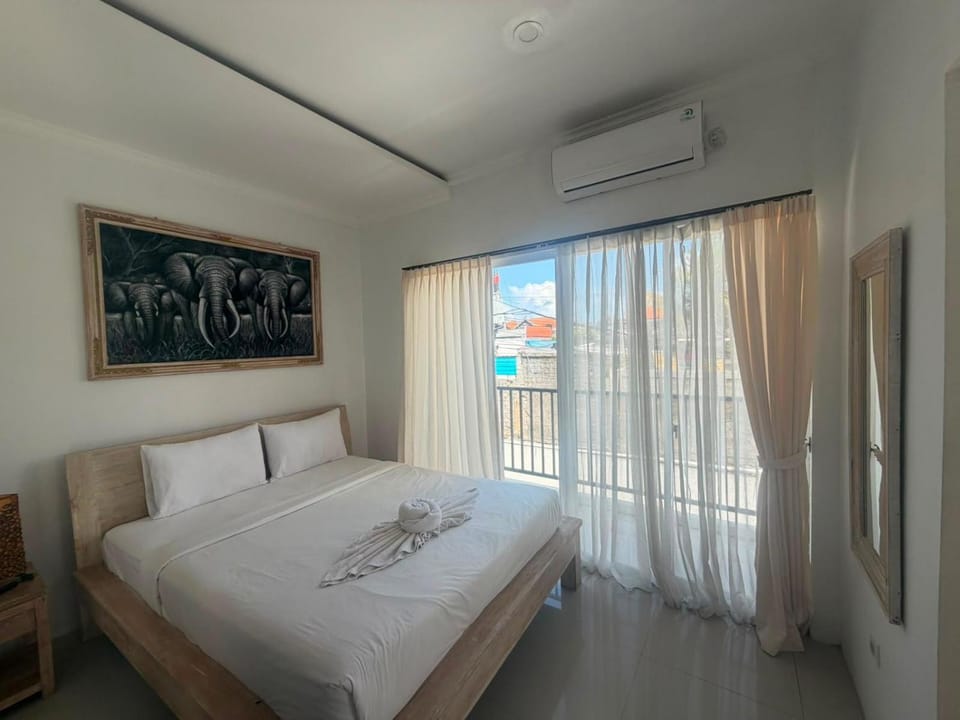 Golden Lotus Suites and Villas Villa in Kuta Selatan