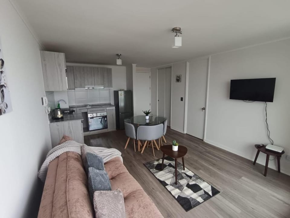 Communal lounge/ TV room, TV and multimedia, Living room, Dining area