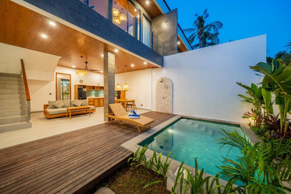 Property building, Swimming pool