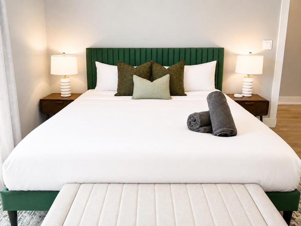 Bed, Bedroom