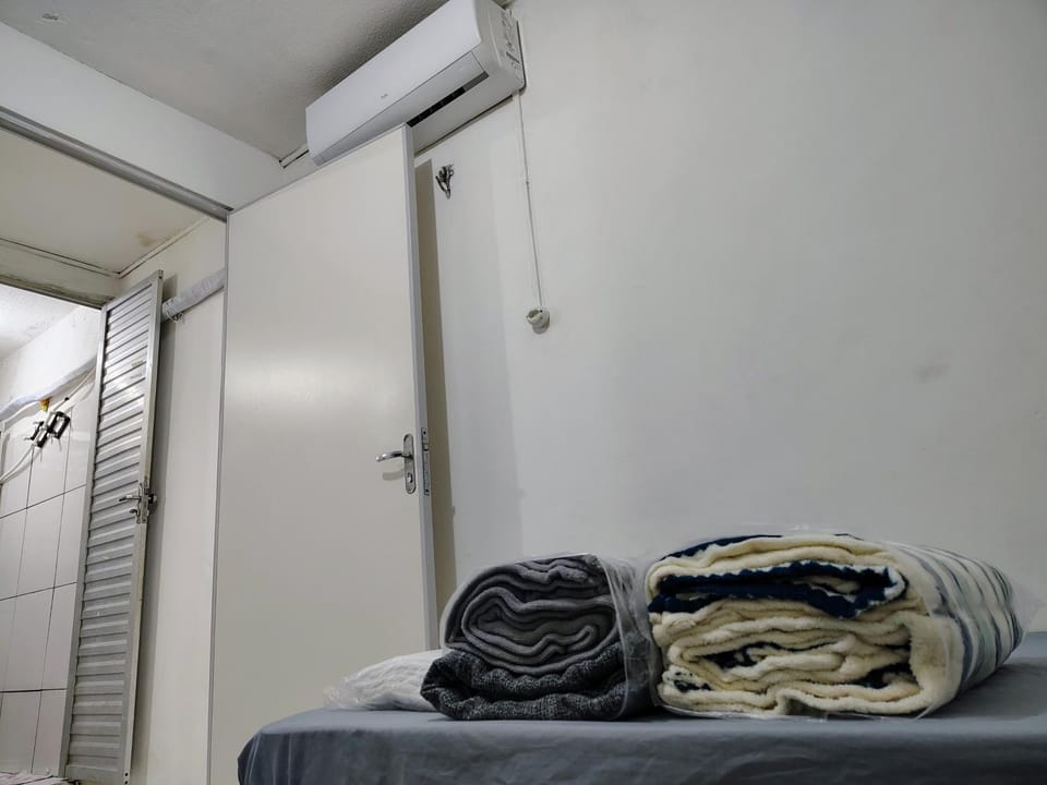 Photo of the whole room, Bedroom, towels