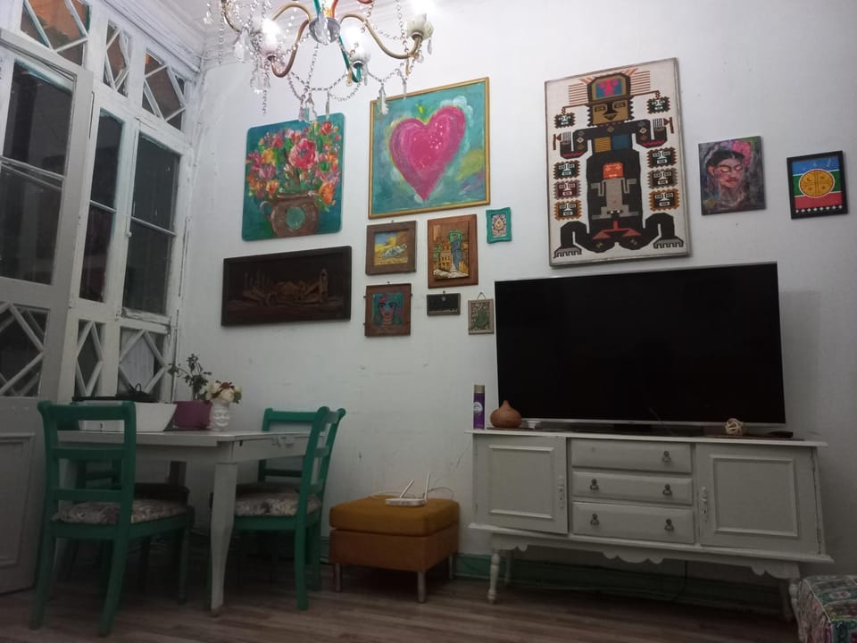 Hostal Museo cielo abierto Bed and Breakfast in Valparaiso