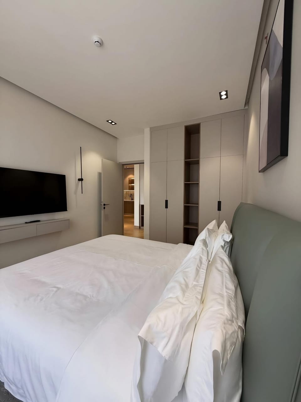 TV and multimedia, Bedroom, wardrobe