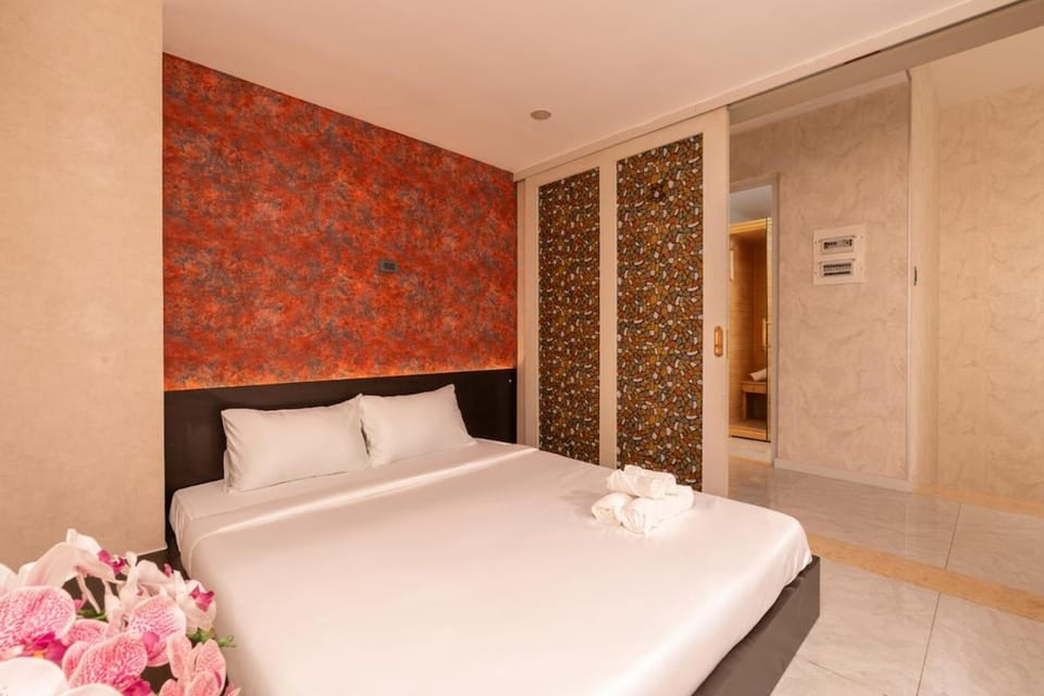 D2 Center Villa 6 BR,Pool,Hot Tub,BBQ Villa in Ho Chi Minh City