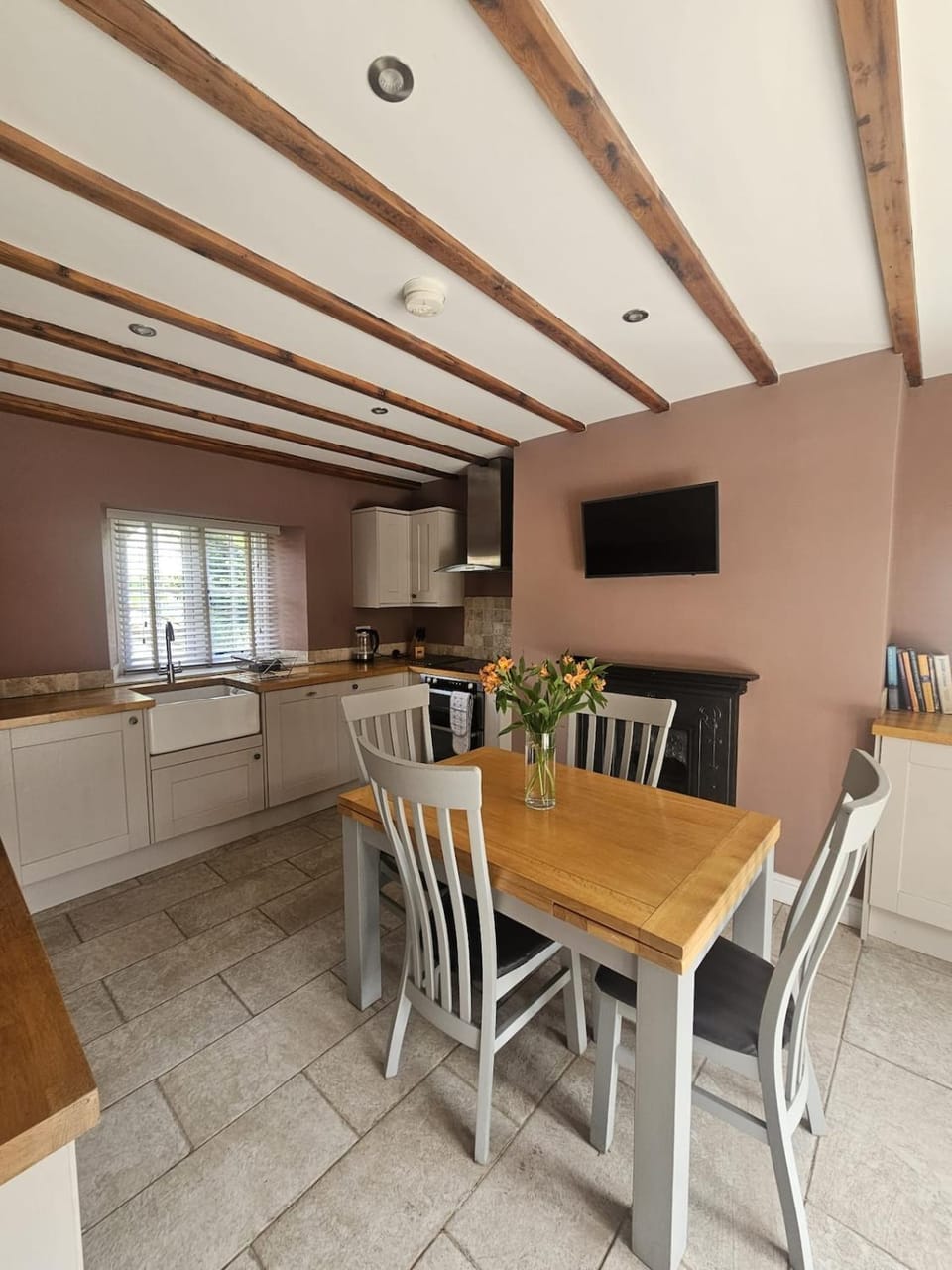 Cosy cottage in the beautiful Yorkshire Wolds House in England