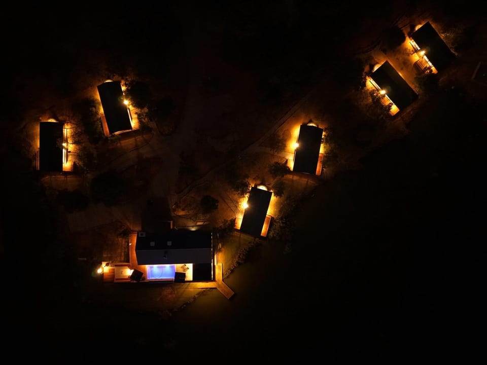 Communal lounge/ TV room, Night, Bird's eye view, Bedroom, Communal kitchen